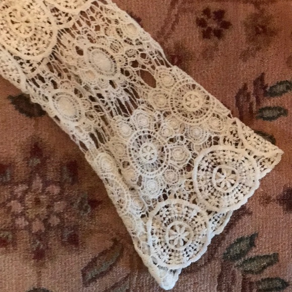 Blouse - Picture 3 of 8